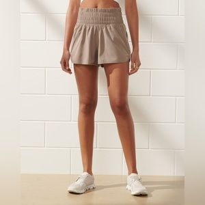 Abercrombie YPB motionTEK Unlined Ultra High Rise Workout Short